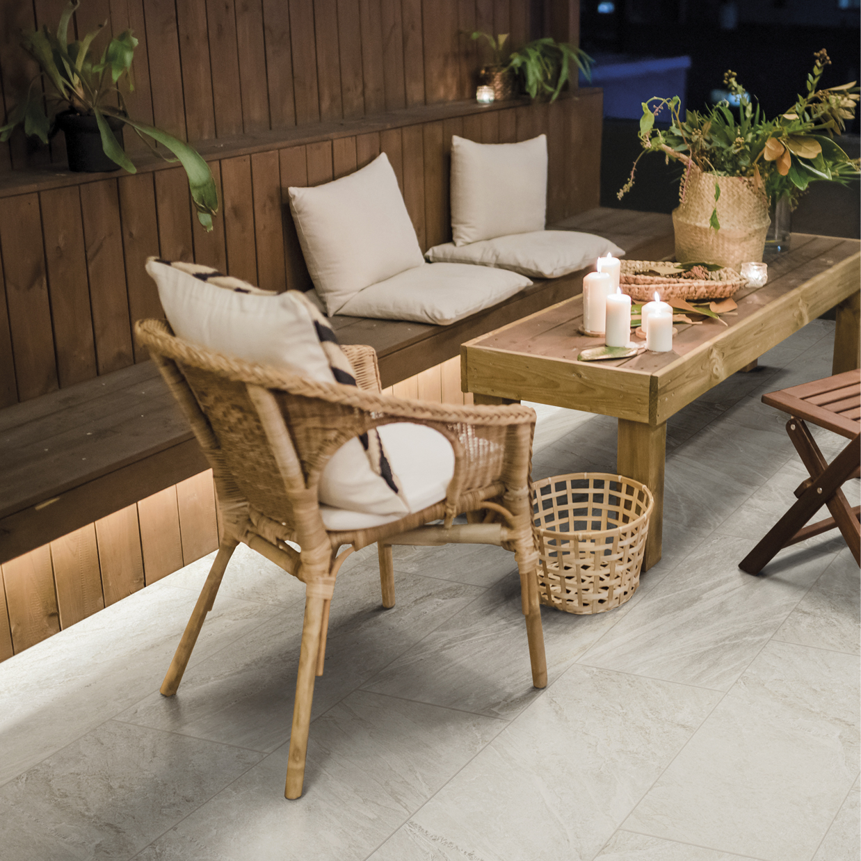 Fiordi Marble Porcelain Tile in a finished installation